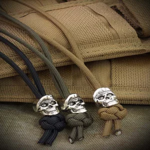 PARA-CORD LANYARD WITH BERET SKULL BEAD